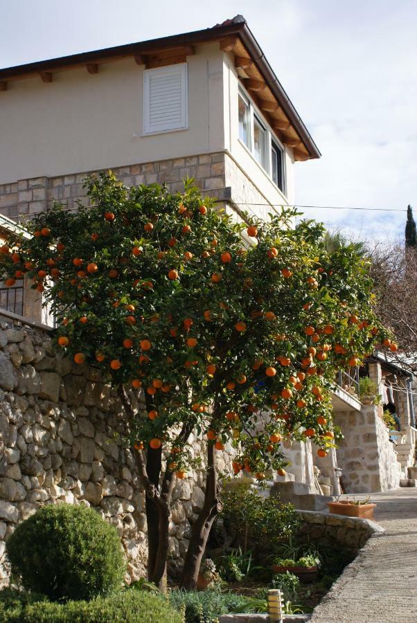 트르스테노 Three Oranges 아파트 외부 사진
